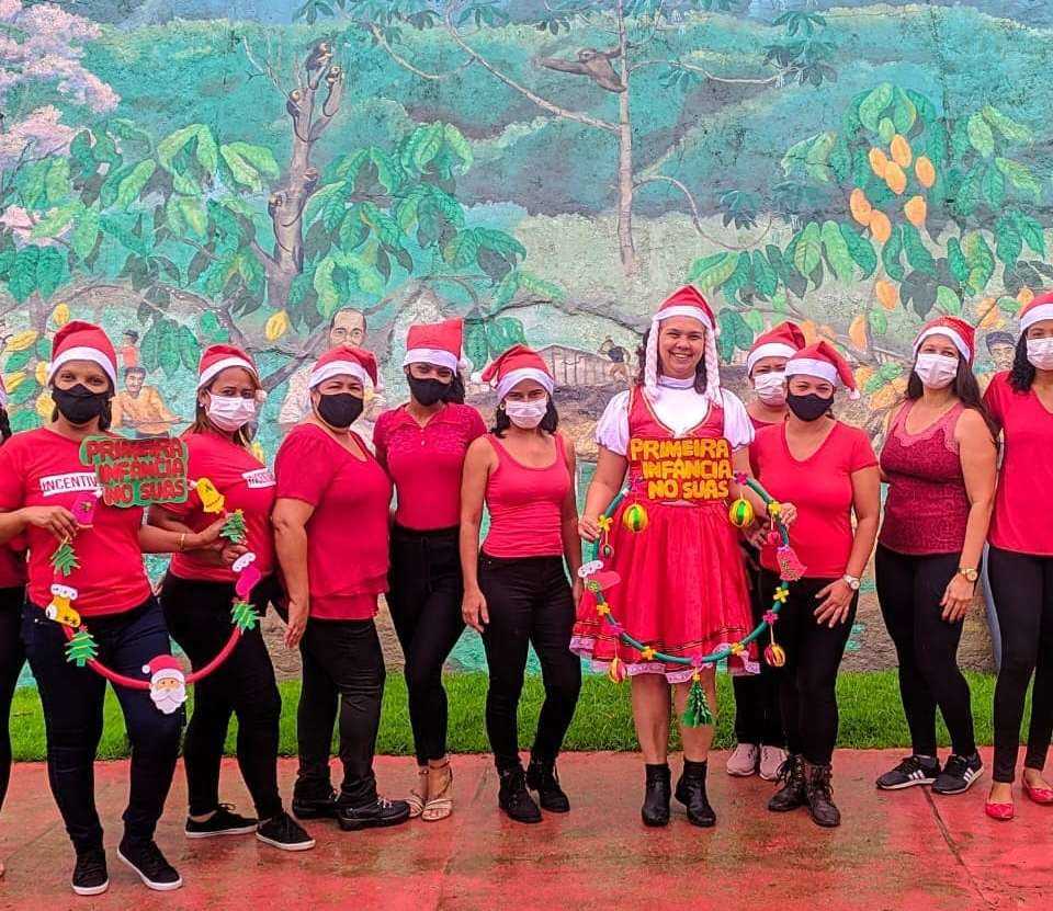 Camacã: Programa Primeira Infância no SUAS Criança Feliz entrega cesta de Natal para 300 famílias